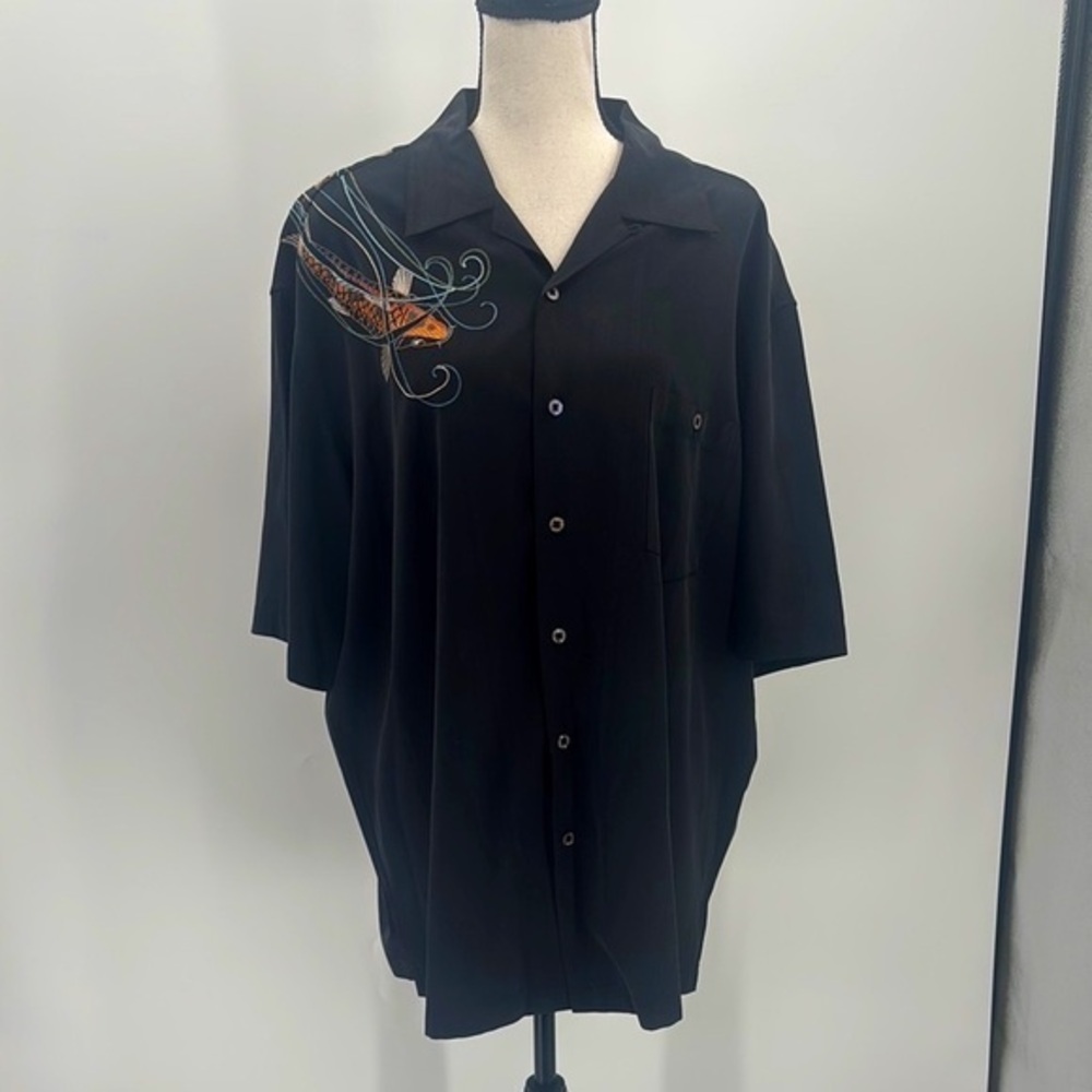 Great condition vintage Tori  Richard black silk  Shirt  koi Embroidery size XL